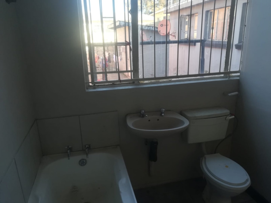 To Let 1 Bedroom Property for Rent in Bloemfontein Free State